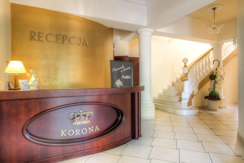 Hotel Korona リブニク エクステリア 写真